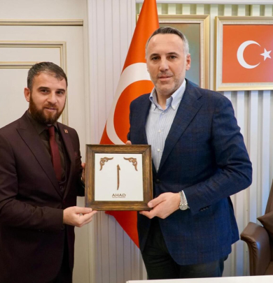 AHAD SEN Yönetim ve Denetim Kurulu olarak, AK Parti Sakarya İl Başkanı Sayın Yunus TEVER’i ziyaret ettik. 